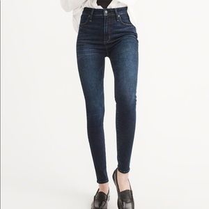 Abercrombie Simone High Rise Ankle Jean 31